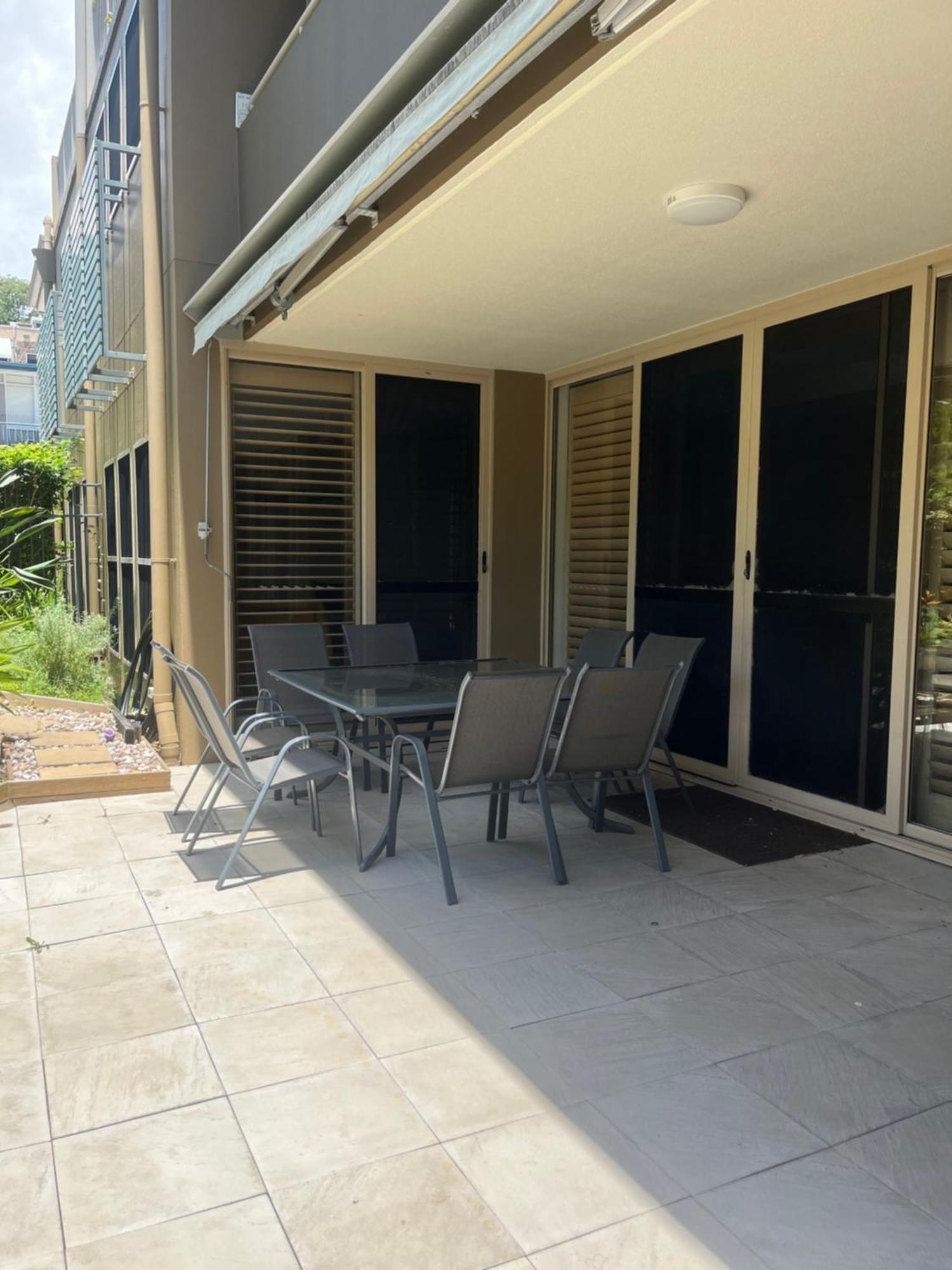 The Village Holiday Apartments At Burleigh Heads Gold Coast Dış mekan fotoğraf