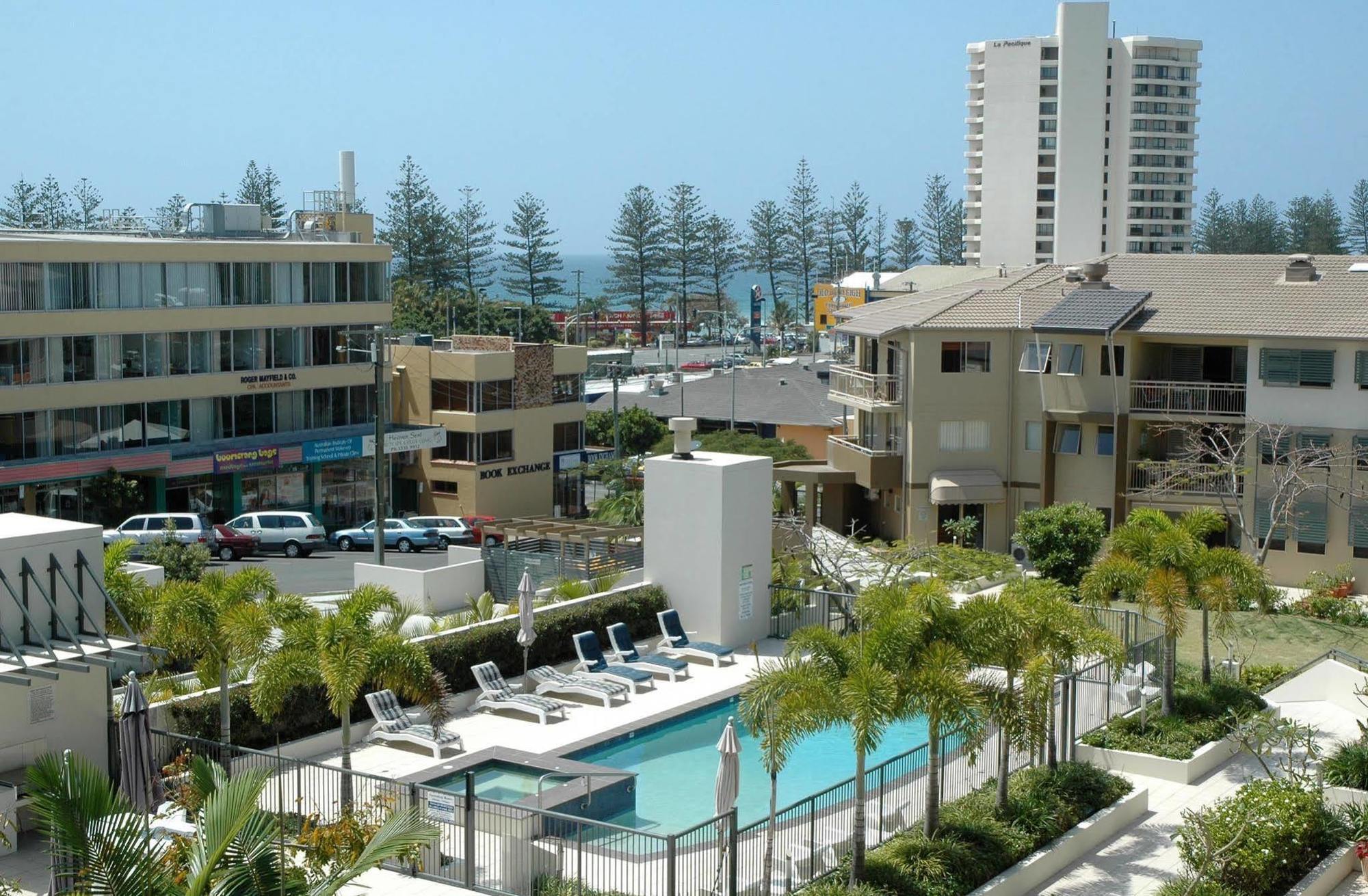 The Village Holiday Apartments At Burleigh Heads Gold Coast Dış mekan fotoğraf